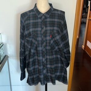 LEVIS HARRISON RAGLAN PLAID SHIRT (PLUS SIZE) XL.